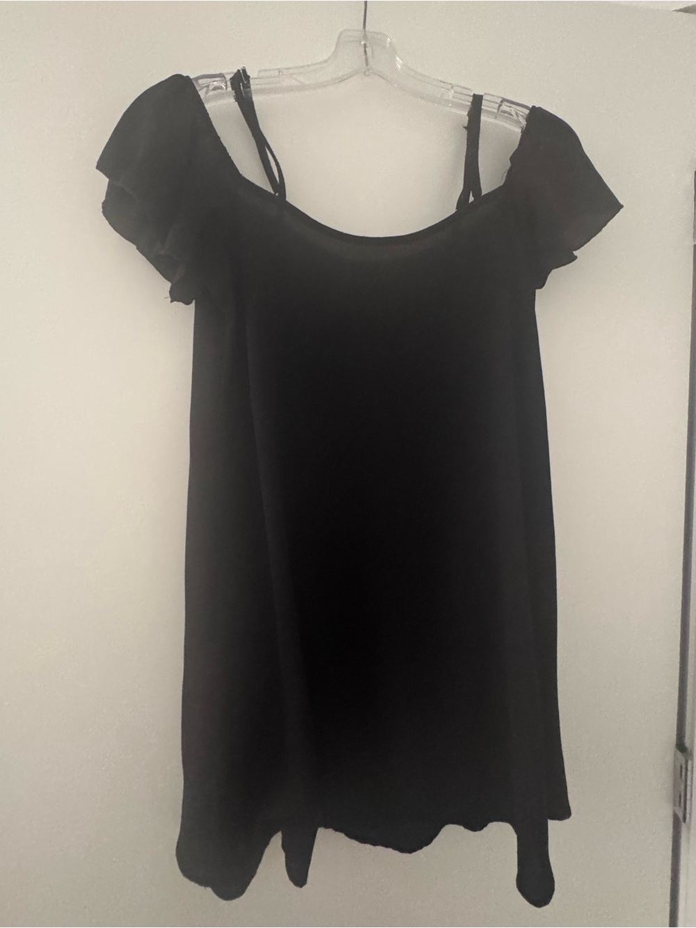 Black Off-Shoulder Ruffle Sleeve Women's Dress